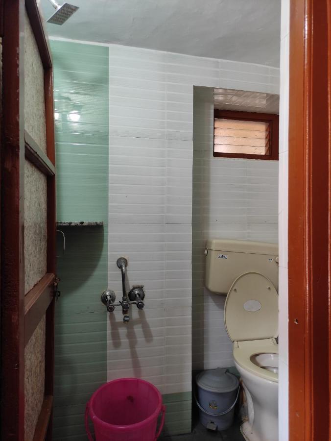 האמפי Rocky Guesthouse מראה חיצוני תמונה