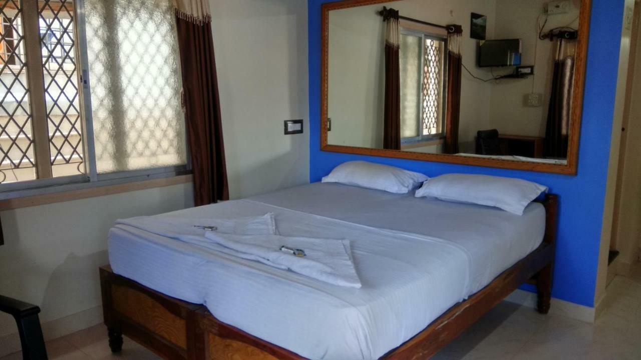 האמפי Rocky Guesthouse מראה חיצוני תמונה